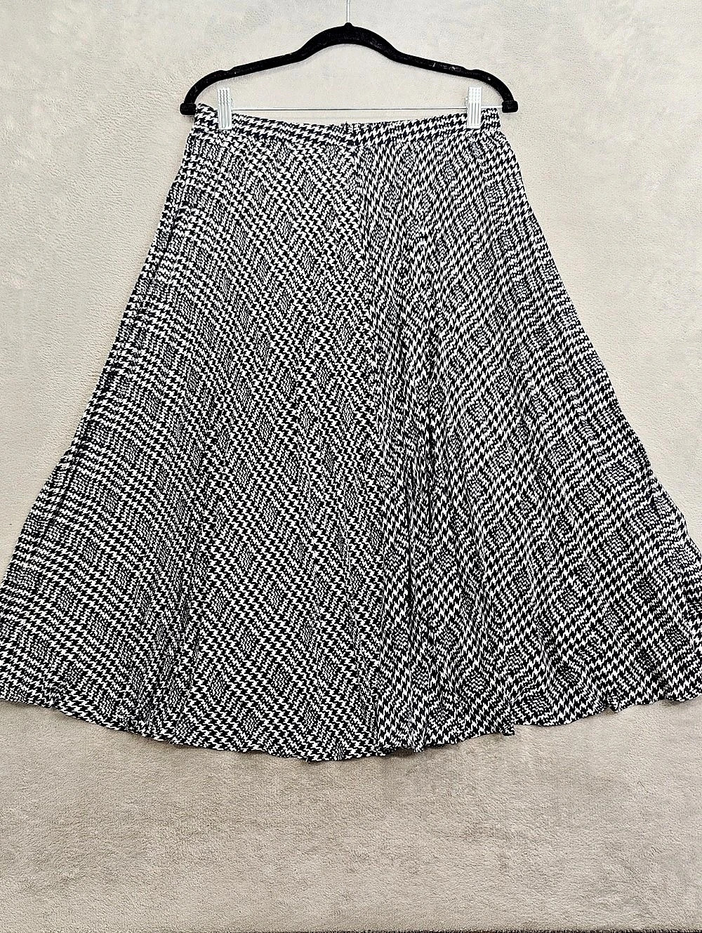 Banana Republic Women's Houndstooth A-Line Skirt in Blue & White Size 6